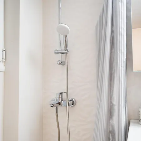Apartment Central Train St. Flat For 4 Pers By Mps Athens